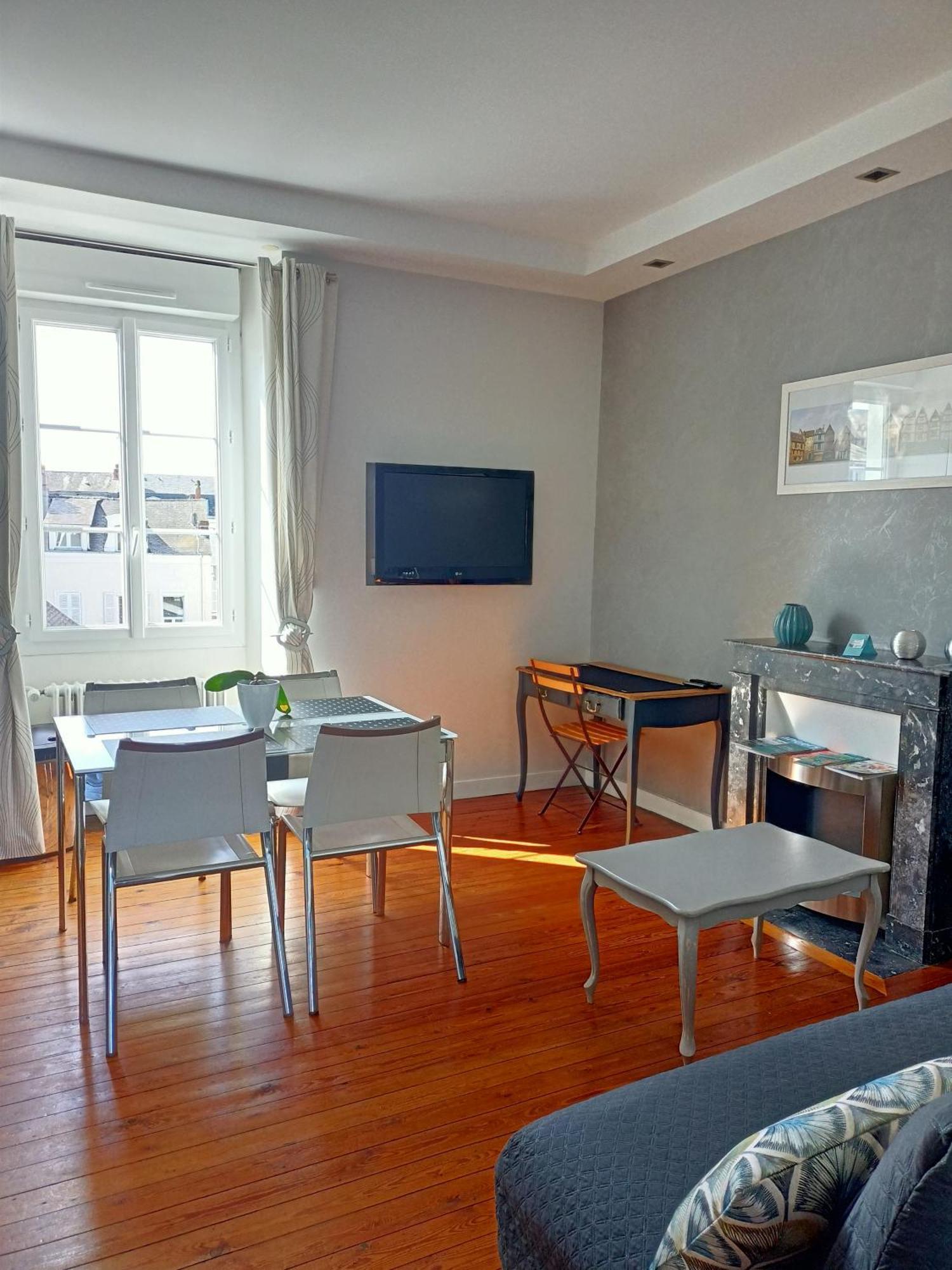 Les Suites Angevines Angers Exterior photo