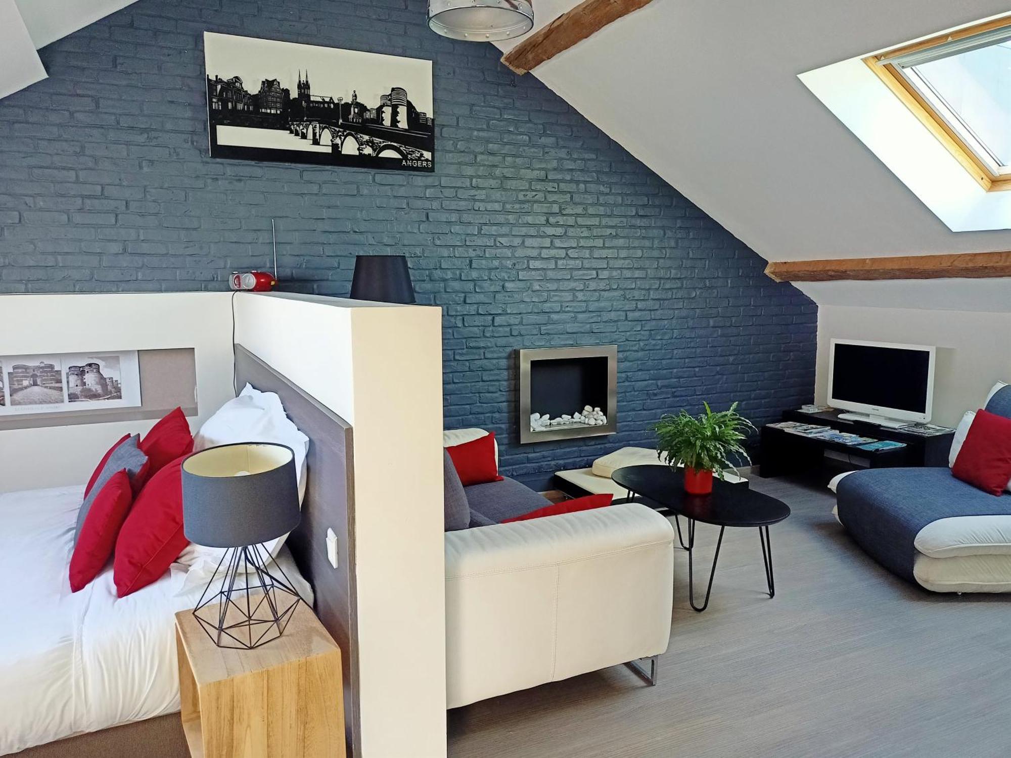 Les Suites Angevines Angers Exterior photo